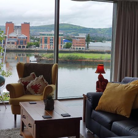 Luxury Apartment Marina Views At Titanic Quarter Belfast Ngoại thất bức ảnh