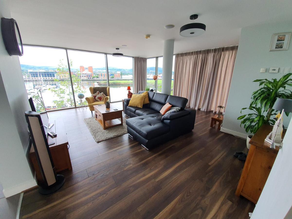 Luxury Apartment Marina Views At Titanic Quarter Belfast Ngoại thất bức ảnh