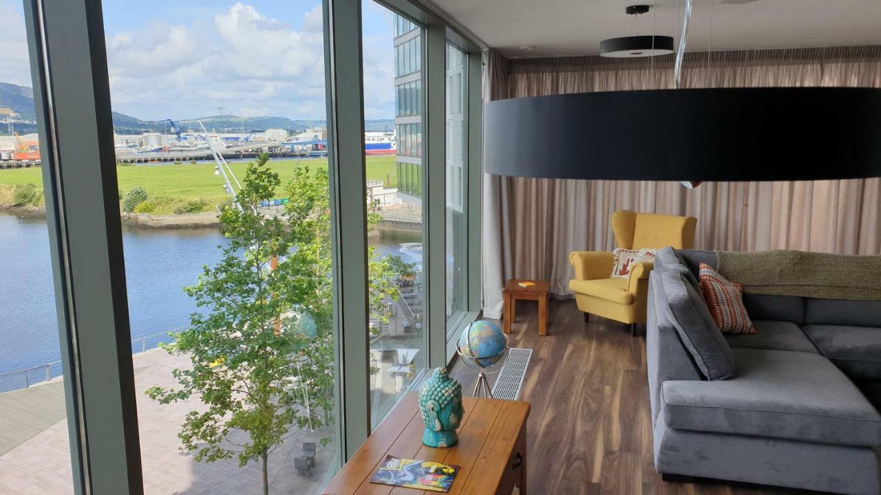 Luxury Apartment Marina Views At Titanic Quarter Belfast Ngoại thất bức ảnh